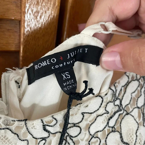 Romeo + Juliet Couture Black and White Floral Laced Dress Sz XS NWT - Picture 7 of 9